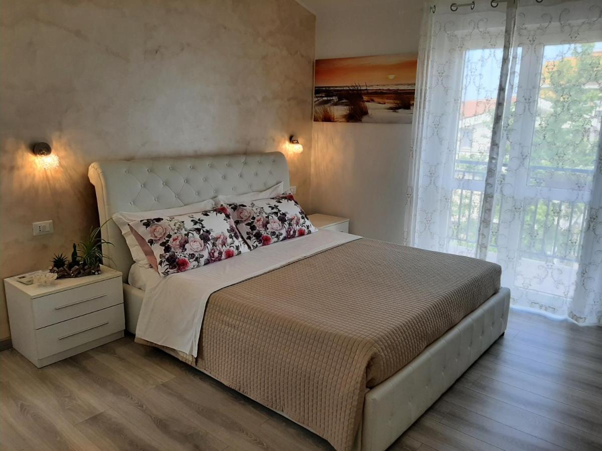 Viola Di Mare Rooms And Parking Termoli Exterior foto